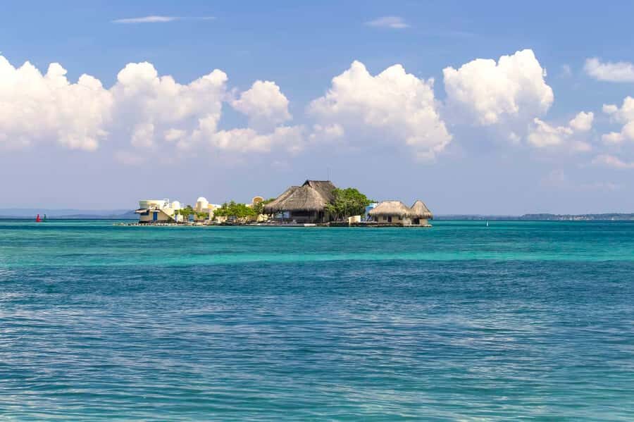 Cartagena: Rosario Islands Catamaran with Lunch and Snorkel - Boarding day vibe: shade, sun, and the feel of a well-run boat