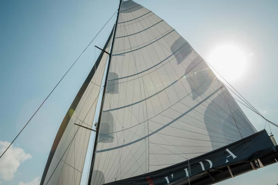 Cartagena: Rosario Islands Catamaran with Lunch and Snorkel - Bathrooms and comfort: the stuff that makes a boat day easier