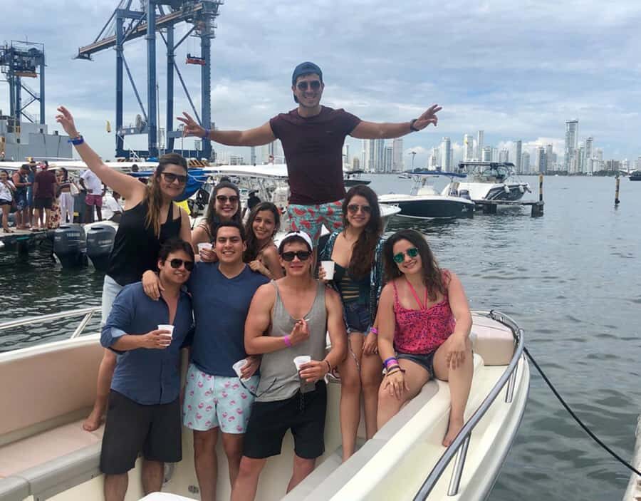Cartagena: Rosario Islands Private Boat Tour - Cholón party island stop for drinks and photo breaks
