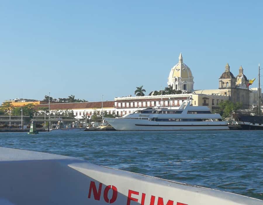 Cartagena: Rosario Islands Private Boat Tour - What the Gran Colombia Tours guide adds to the day