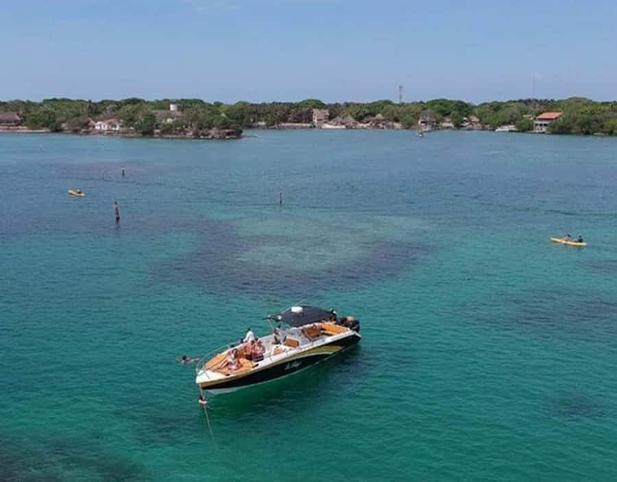 Cartagena: Rosario Islands Private Boat Tour - Playa Grande snorkeling: corals, masks, and short-form adventure
