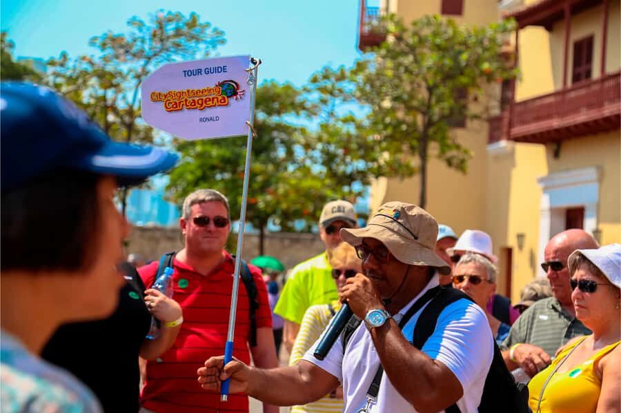 Cartagena: Shared Walking Tour of the Colonial Old Town - Quick Take: 90 Minutes of Cartagena’s Walled Old Town