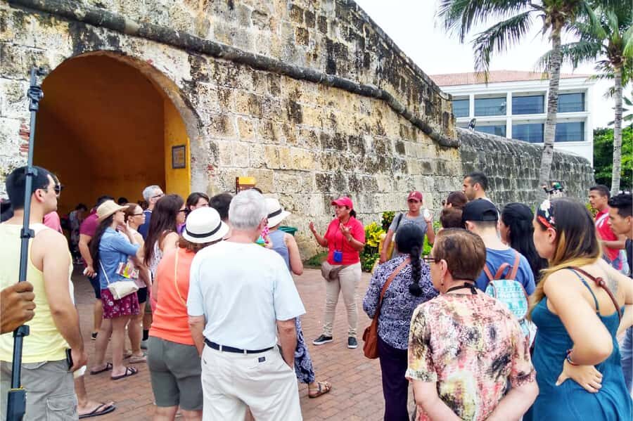 Cartagena: Shared Walking Tour of the Colonial Old Town - Price and Value: Why $11 Can Work So Well