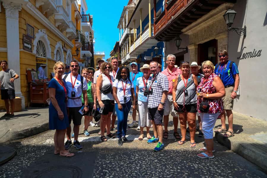 Cartagena: Shared Walking Tour of the Colonial Old Town - Timing, Duration, and What That Means for Your Day