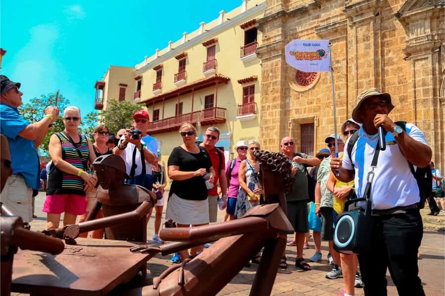 Cartagena: Shared Walking Tour of the Colonial Old Town - Shared Group vs Private Group: Which You Should Choose