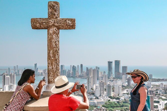 Cartagena Sightseeing Tour for Cruises - Hotel pickup and how the timing stays in your control