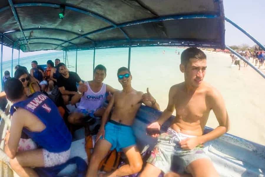 Cartagena: Snorkel, Mangroves and Playa Blanca Tour - Beach time reality check: crowd level and small on-the-ground costs