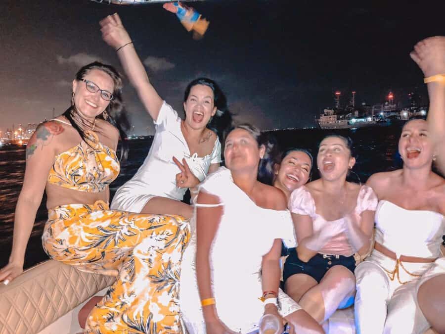 Cartagena: Speed Boat Party on the Bay with open bar - The bottom line: should you book this Cartagena bay party?