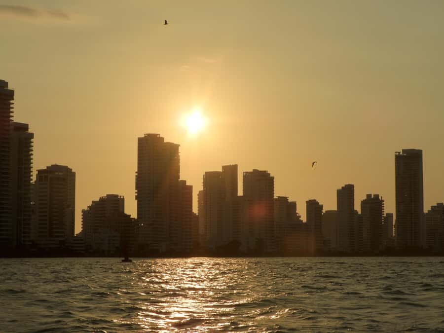 Cartagena: Sunset baytour with Dj, drinks and disco - Key things to know before you go