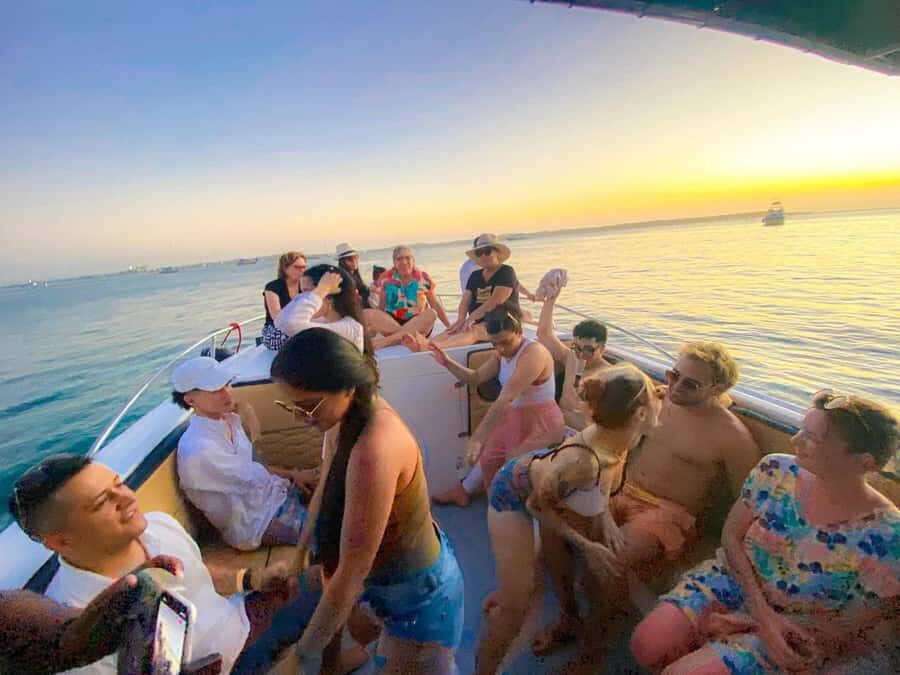 Cartagena: Sunset in boat in the bay with music and liquor - Open bar and national liquor: included drinks, party energy, and smart pacing