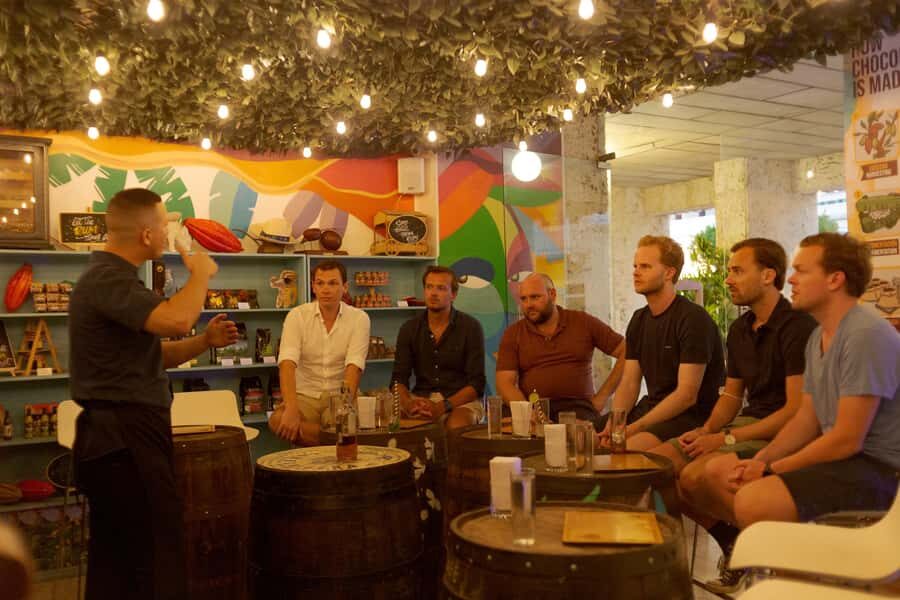 Cartagena: The Legendary Colombian Rum and Chocolate Tasting - Finding El Arsenal: The Rum Box on Arsenal Street