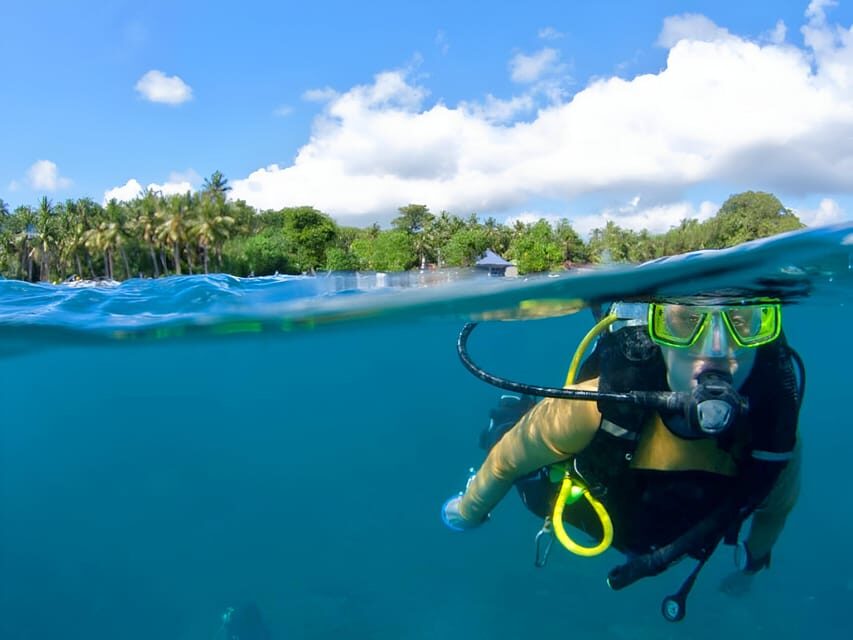 Cartagena: Tour to Playa Tranquila with Snorkeling + Luminous Plankton and Parasol - Snorkeling day: included water time and how to make it worth it