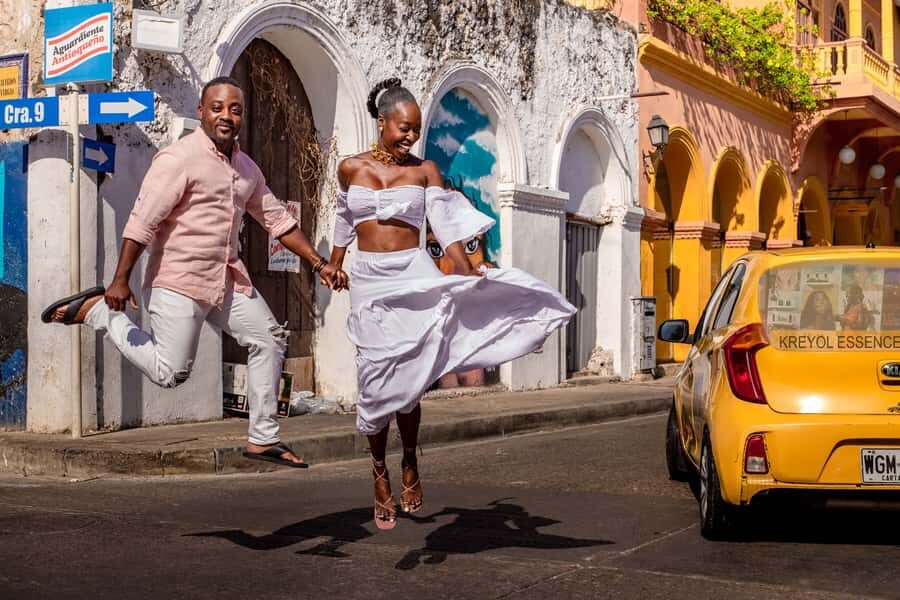 Cartagena Travel Memories: A cover magazine Photo Shoot - Pose coaching that’s friendly, not bossy
