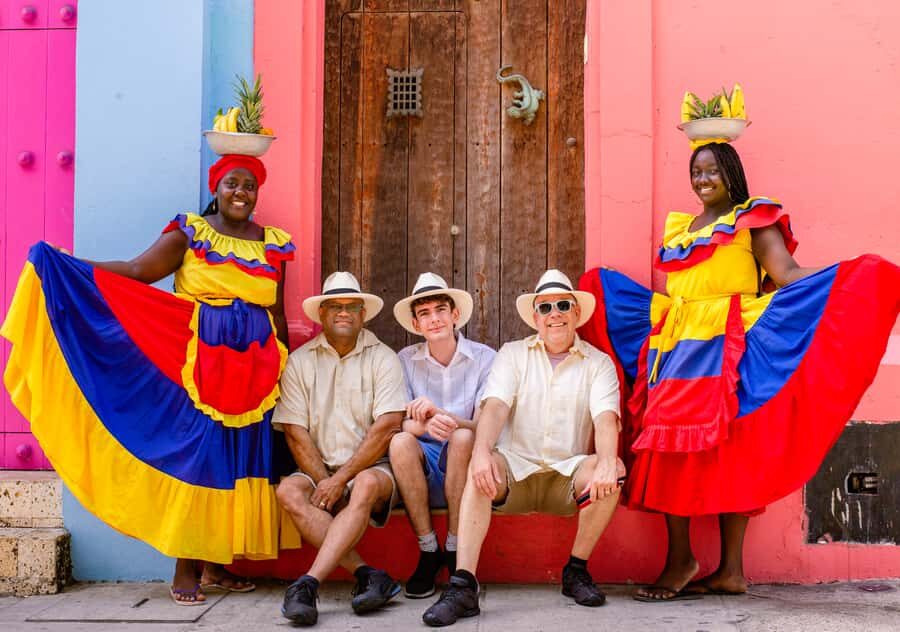 Cartagena Travel Memories: A cover magazine Photo Shoot - Your two-hour plan: Centro + Gethsemane in one smooth photo walk
