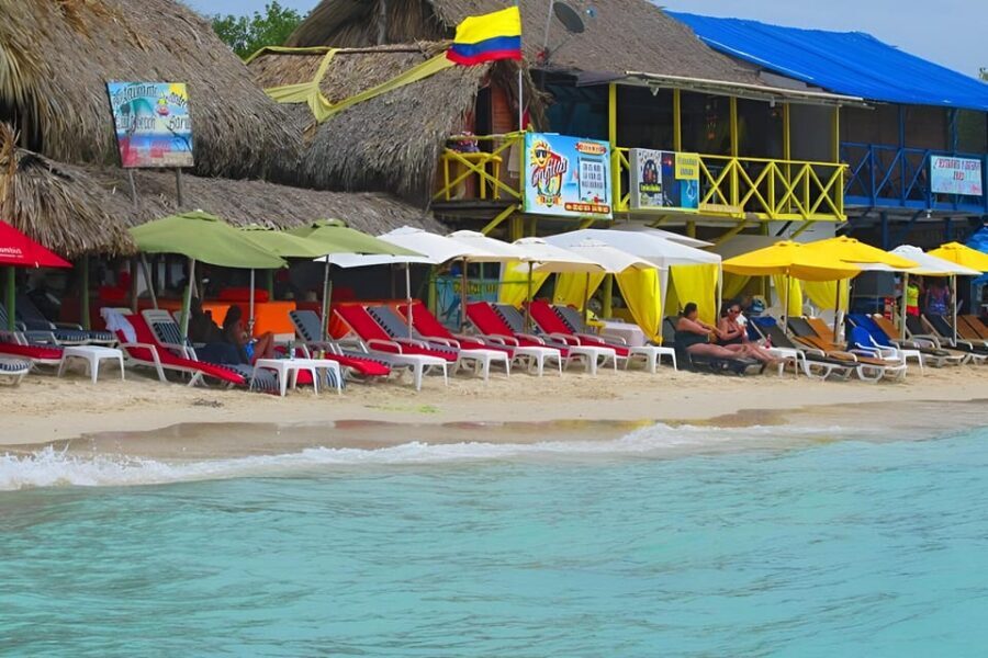 Cartagena: Visit 4 islands in a speedboat + plankton! - Playa Blanca on Barú: sunset hour plus a longer guided segment