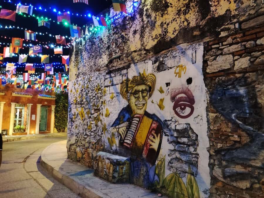 Cartagena: Walled City and Getsemani Shared Walking Tour - Walk smart: shoes, sun, water, and rain-proof planning
