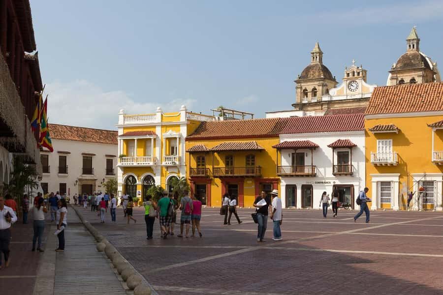 Cartagena: Walled City & Getsemani Private Tour - Plaza de Bolívar and the clock-tower start