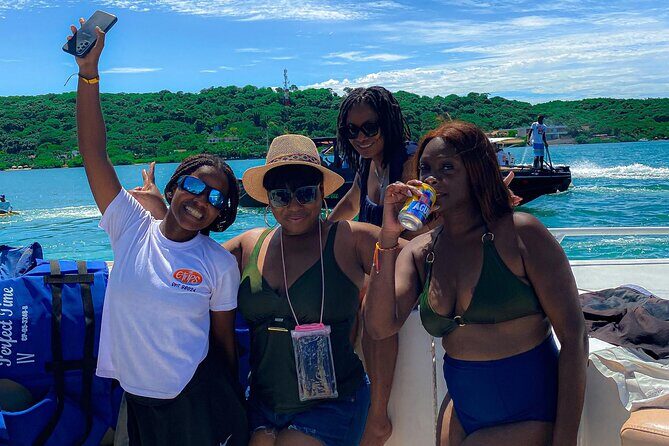 Cartagena : Weekend party in Cholon Island - Meeting Point: Babylon Gastro Bar at 8:00 am (and Why That Matters)