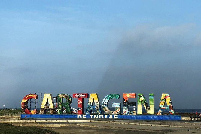 Cartagena Welcome Tour with Airport Transfer - The main entrance explanation: why that gate matters
