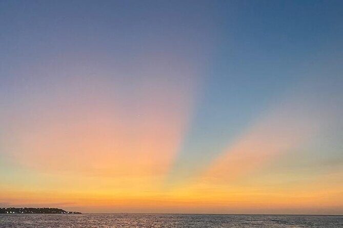 Cartagena:Sunset boat party Caribbean restaurant and Gethsemane tour - Key highlights you’ll feel right away