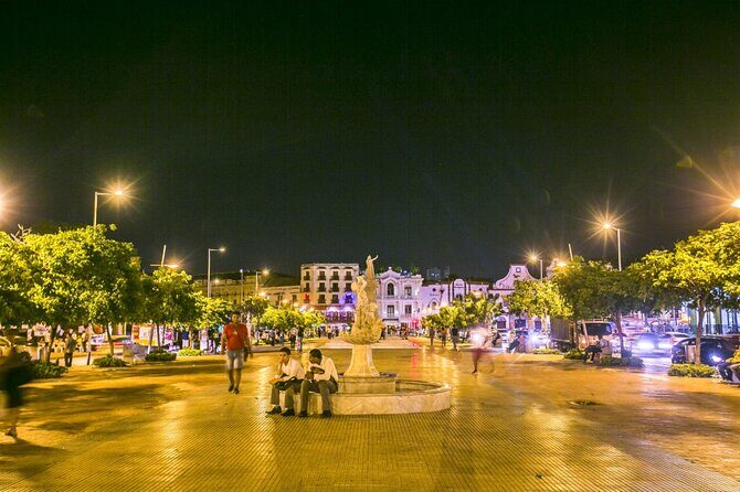 Chiva Rumbera - Stop 3: Las Botas Viejas (30 Minutes for Photos)