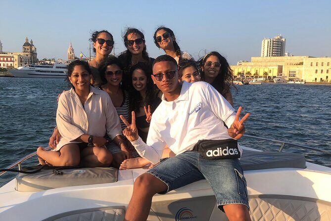 Cholon Boat Party Up 15 People - Private boat party energy, without Cartagena club chaos