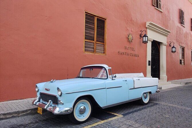 City tour by antique vehicle, luxury experience in Cartagena - The itinerary in plain English: a sequence of visual stops