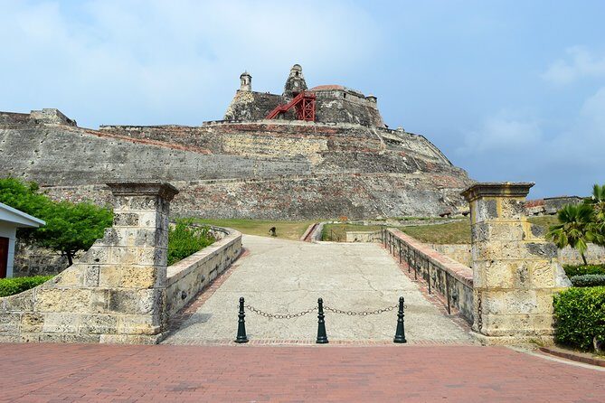 City tours in a cultural 'chiva' in Cartagena - The Old City walk at Centro Histórico de Cartagena