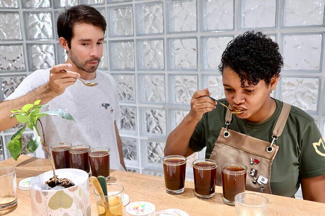 Coffee beyond the drink: master's degree in Colombian coffee - What you get beyond coffee (including the snack factor)