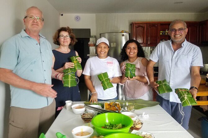 Cooking Classes with All the Palenquero Flavor - What You Actually Cook: The Bijao-Leaf Wrap Method