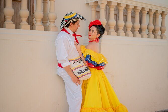 Cultural Photo Experience in Cartagena with Traditional Attire - Why this Cartagena Cumbia photoshoot feels different