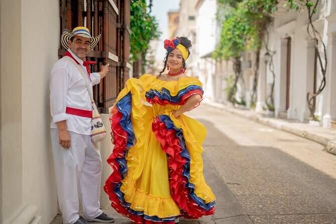 Cultural Photo Experience in Cartagena with Traditional Attire - Getting great photos and videos: what this session is built for