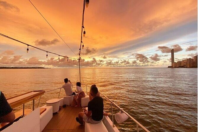 Dinner and Wine in Cartagena Bay aboard the Sibarita Master - Key Highlights You’ll Actually Feel