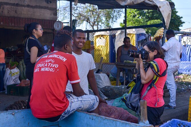 Documentary & Street Photography tour - Gear and comfort: what to bring for markets and neighborhood streets