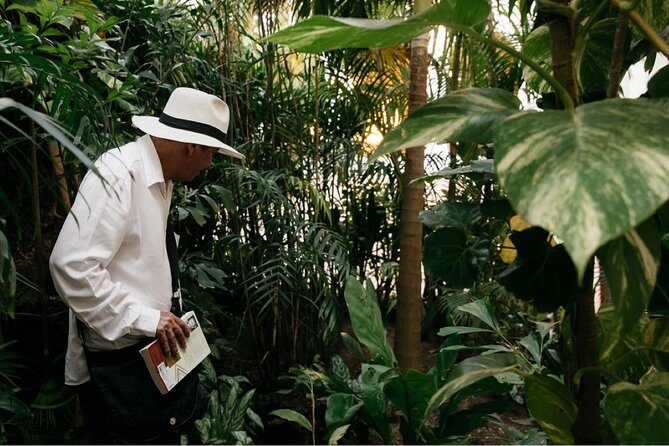 Explore / A Historic Walking Tour - The stops that shape the whole route