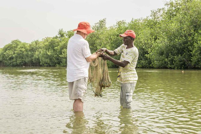 Explore La Boquilla’s Mangrove Tunnels with Local Fishermen - Morning Pickup and the Ride Out of the City