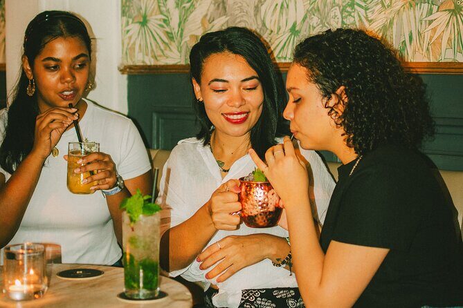 Friday Night Bar Crawl in Cartagena, Colombia - Key highlights at a glance