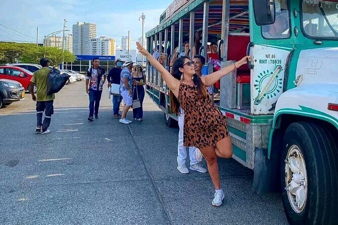 Full BILINGUAL CITYTOUR, Castle Entrance and Monuments - Centro Histórico walking time: where the certified guide earns their keep