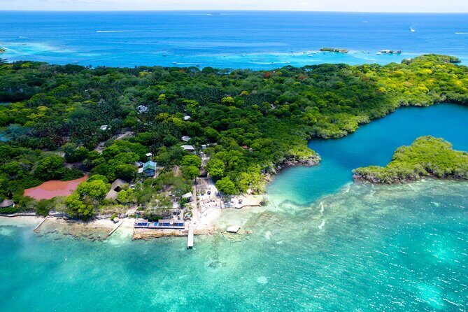 Full Day Encantada beach Rosario Island Nature is the new Luxury - Lunch on the island: fried mojarra and vegetarian options