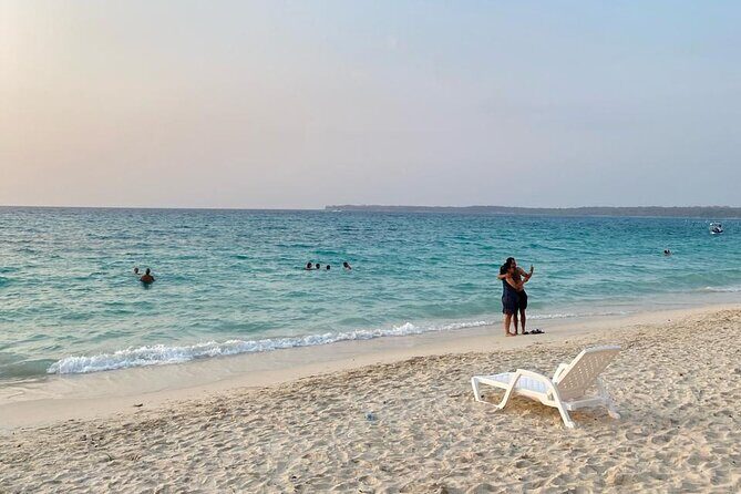 Full Day Experience in Playa Blanca with Lunch - Lunch at the Beach: Included Food That Keeps the Day Easy