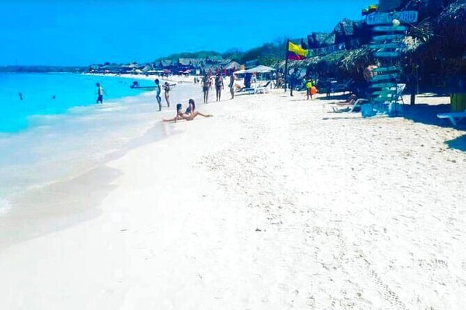 Full day in 4 Rosario Islands includes cholon, baru and snorkeling - Entering the Rosario Islands: The Panoramic Island View Moment