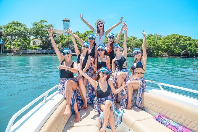 Full Day Private Tour of the Rosario Islands by Boat 29/30 ft - Food, drinks, and the real meaning of what’s included