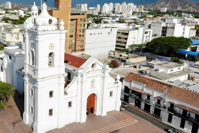 Full Day Tour from Cartagena through Barranquilla and Santa Marta - Guides and group size: when the human factor matters most