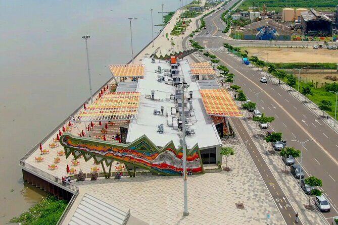 Full Day Tour from Cartagena through Barranquilla and Santa Marta - Barranquilla in fast mode: letters, monuments, and football pride