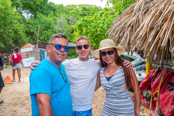 Full Day Tour to 4 Rosario Islands with snorkeling and plankton in Cartagena - Agua Azul: Fruit Tasting on a Virgin Beach (with Vendors Nearby)