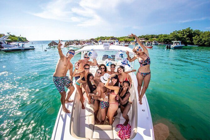 Full day visiting 5 stops 3 Beach Clubs (Rosario, Baru,T Bomba) - Rosario Islands Snorkeling and Isla Grande: Coral Views and Resort Comfort