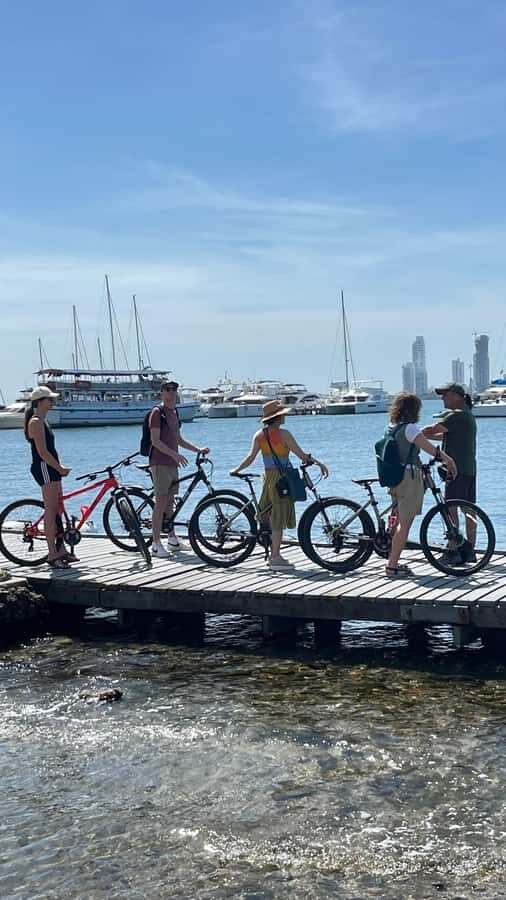 FUN BIKE RIDE WITH LUNCH AT ANTHONY BOURDAIN FAVORITE SPOT - Meeting at Cra 20 #24-156: Setup and First Impressions