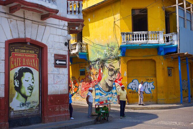 Getsemani Private Walking Tour - Calle del Pozo: the photo stop that makes sense