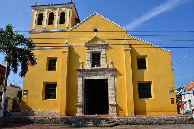 Getsemani Private Walking Tour - Parque Centenario: wildlife plus a lesson in how spaces change