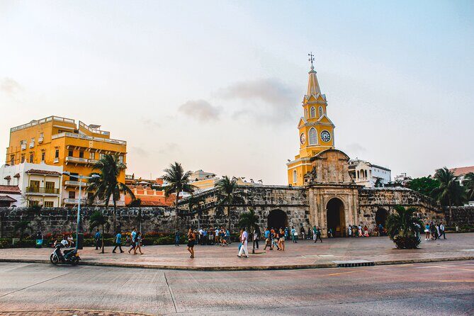 Half Day City Tour of Cartagena - Castle of San Felipe: a fort stop that changes how you read the city